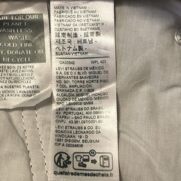 Levi's Womens Black /Dark Blue Hue Corduroy Straight Leg Pants 30x30 NWT - Picture 13 of 16